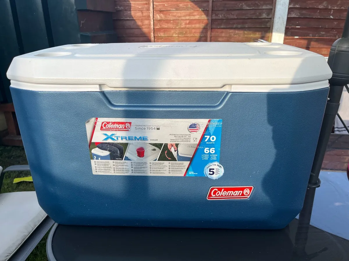 Coleman Xtreme cooler box 66litre - Image 3