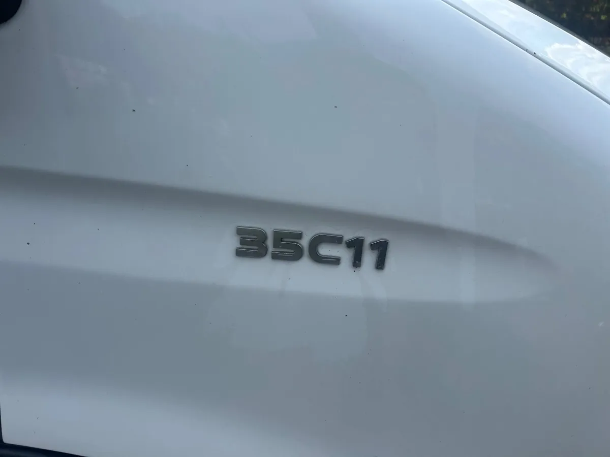 Iveco Daily 2010 Manual 2.3 diesel - Image 2