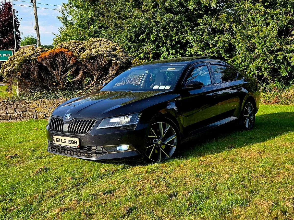2018 Skoda Superb Sportline - Image 2