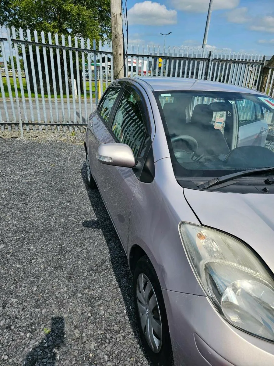 Toyota vitz - Image 2