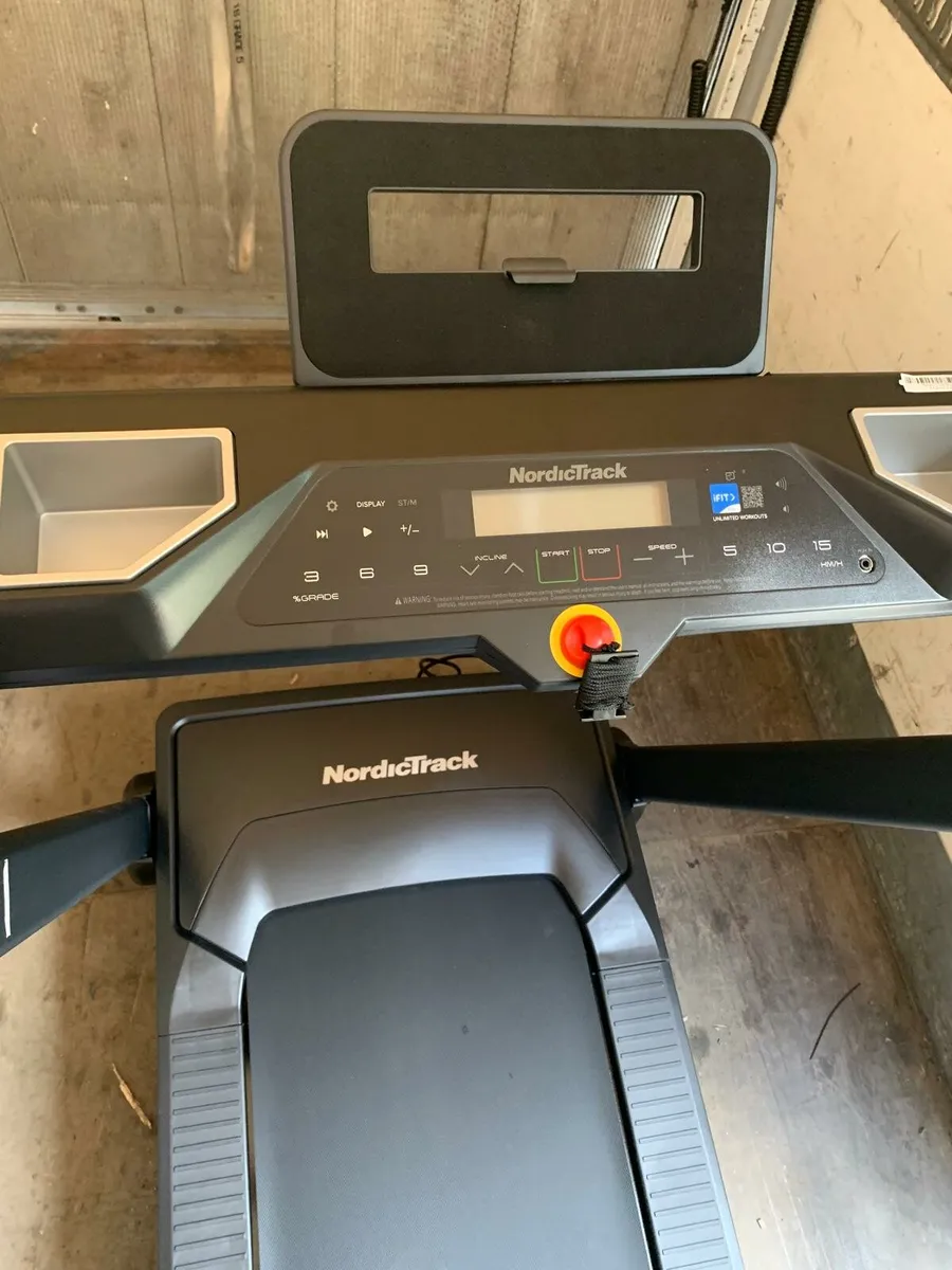 BRAND NEW NORDICTRAT SERIES 5 TREADMILL AND iFIT - Image 3
