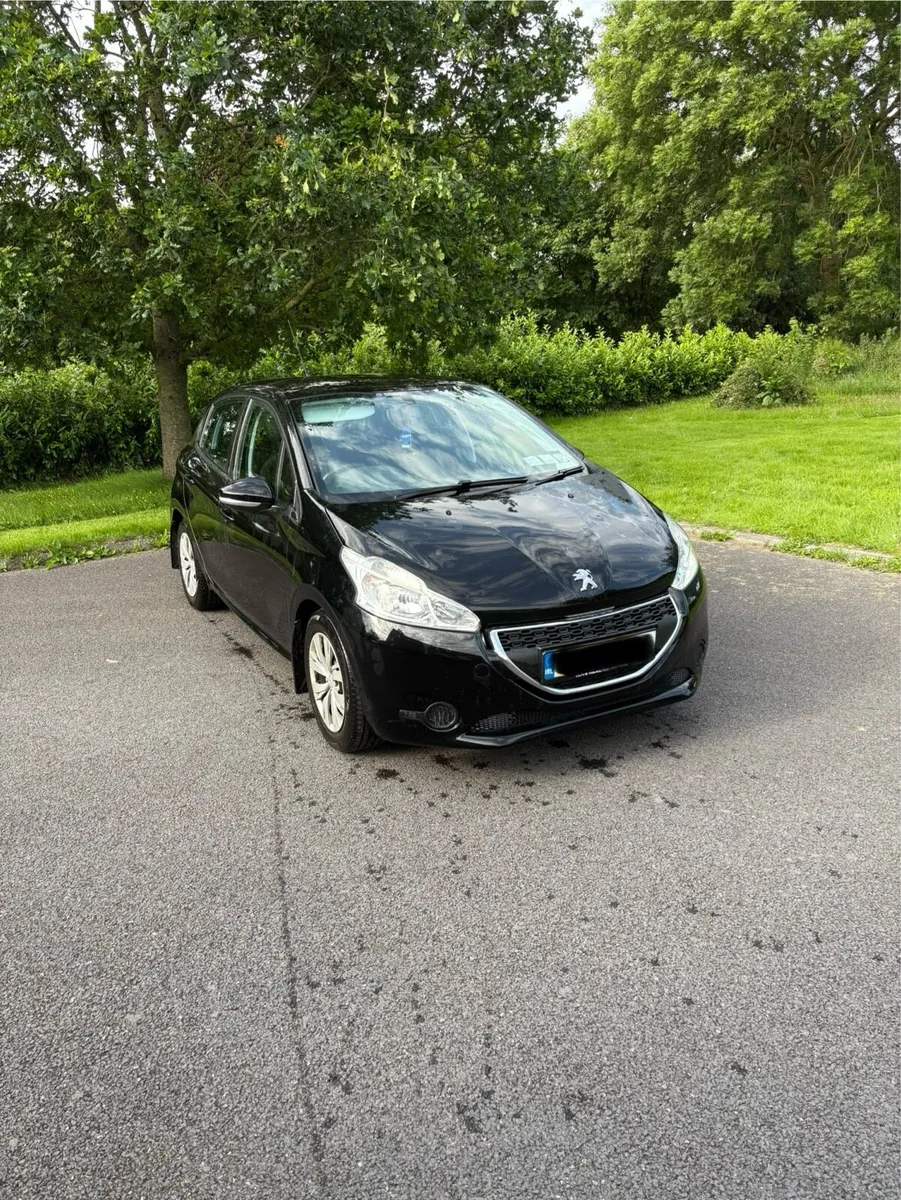 Peugeot 208 - Image 4