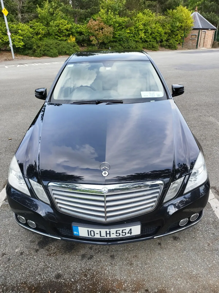 Mercedes-Benz E-Class 2010 - Image 1
