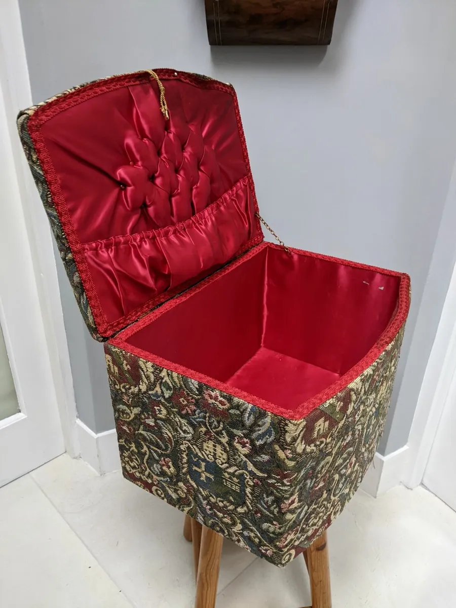 Vintage Sewing Box - Image 3
