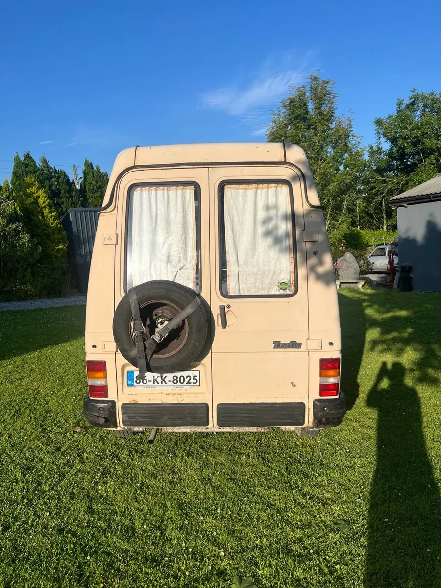 Vintage camper  van 2 berth - Image 3