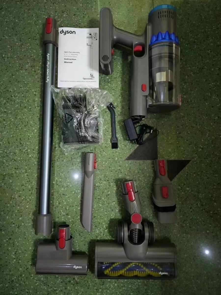 Dyson V15 Detect™ Extra cordless vacuum - Image 1
