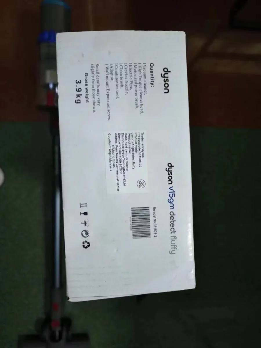 Dyson V15 Detect™ Extra cordless vacuum - Image 2