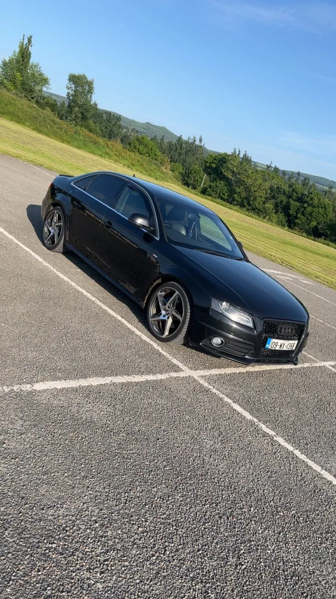 Audi A4 Automatic 2.0TDI - Image 1