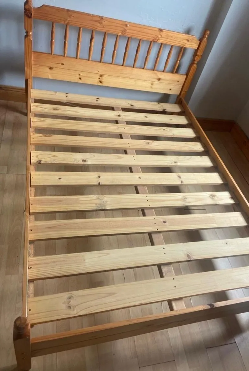 Double bed frame