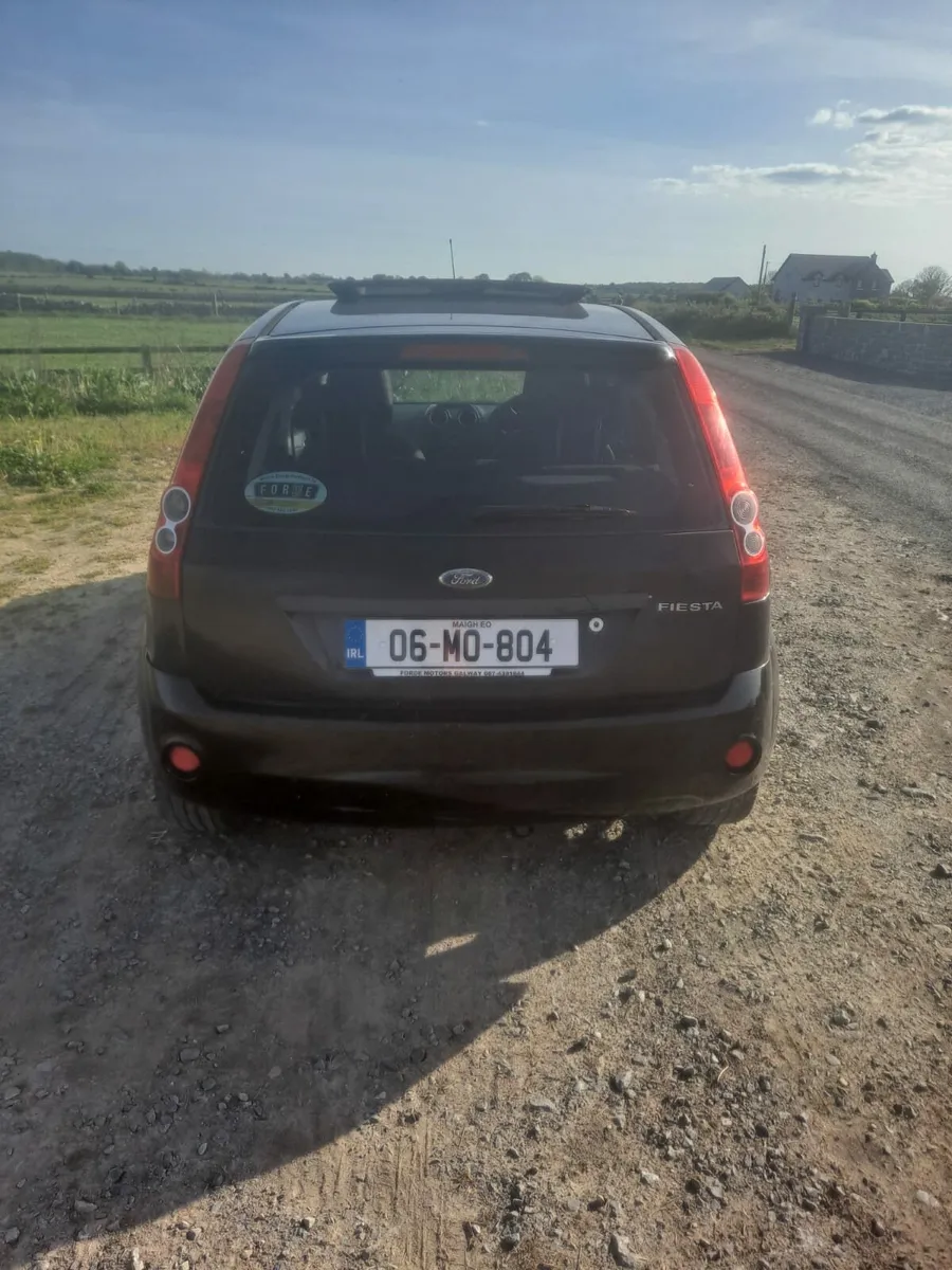 Ford fiesta - Image 4