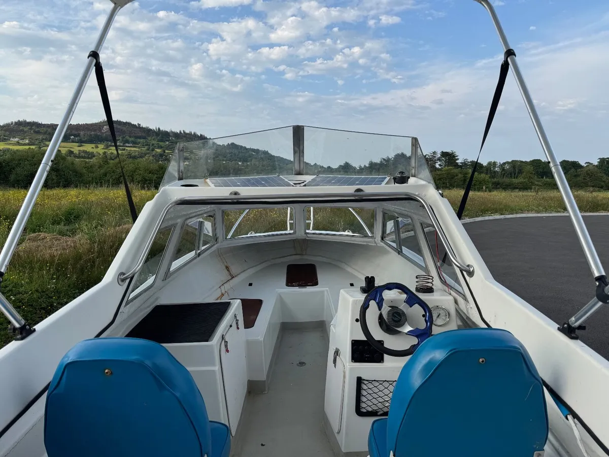 Microplus 503 Boat - Image 4