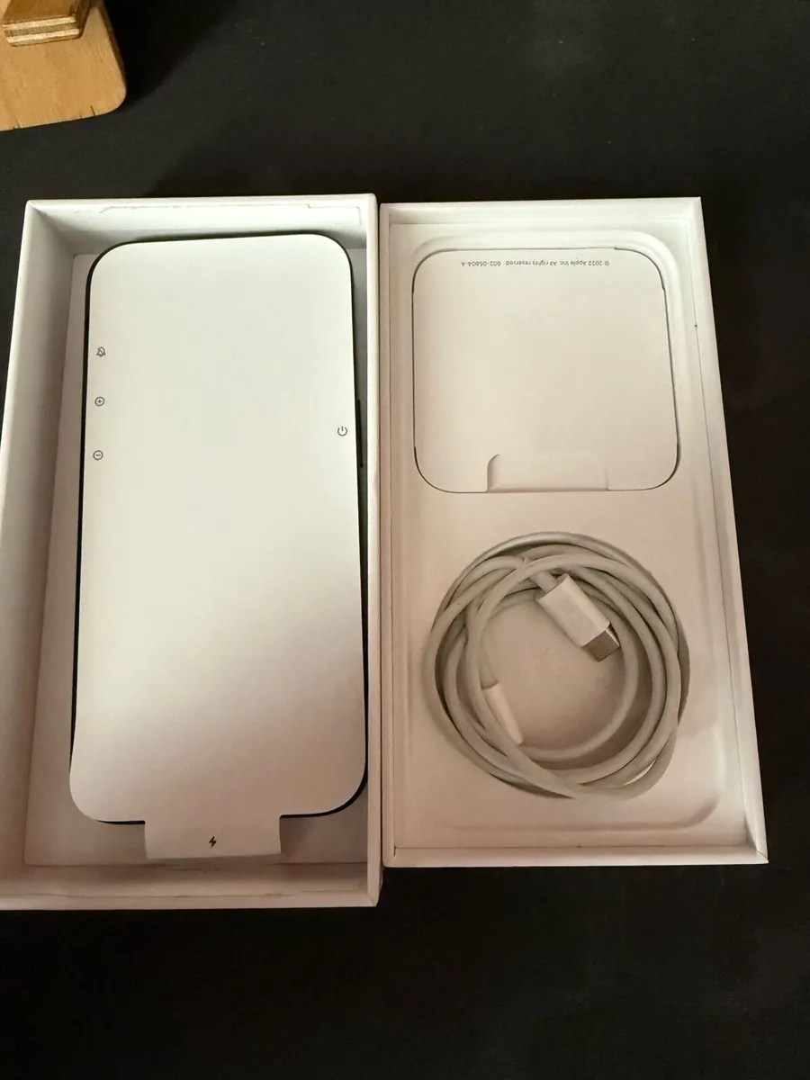 iPhone 14 Pro - Image 4
