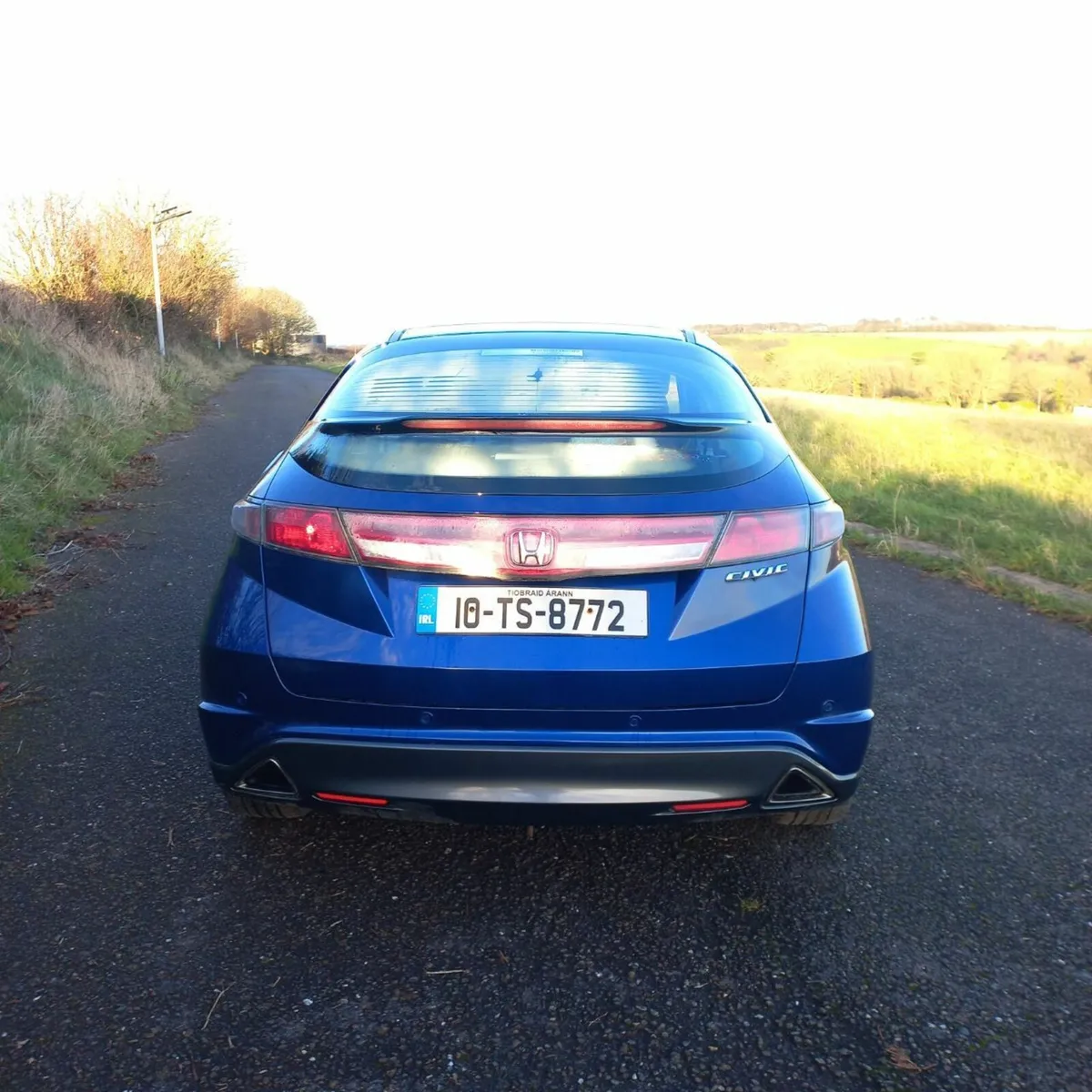 Honda Civic 2010 - Image 2