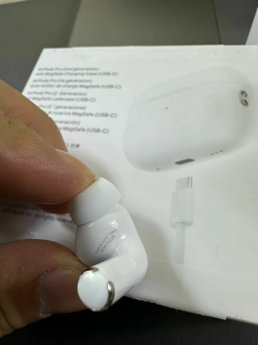 AirPods Pro 2 - Image 2