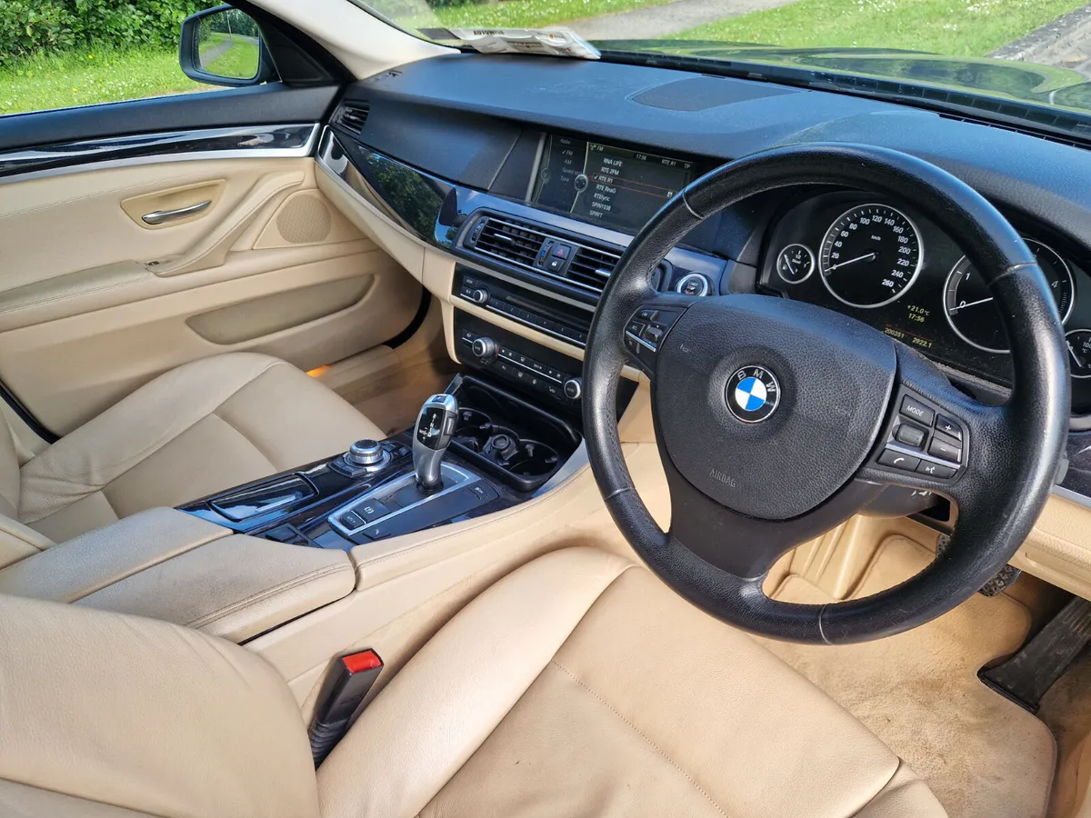 BMW 520 SPORT, AUTO LOW KMS, NEW NCT SUPERB - Image 4