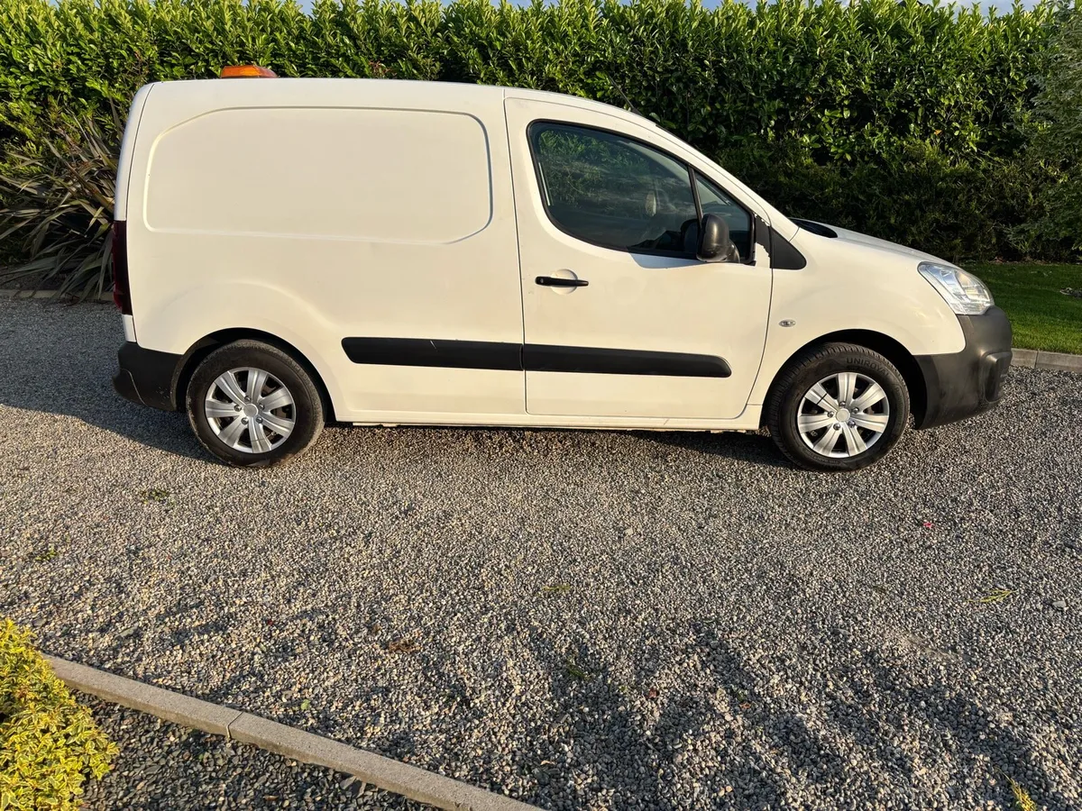 2017 CITROEN BERLINGO ENT BLUE HDI - Image 2