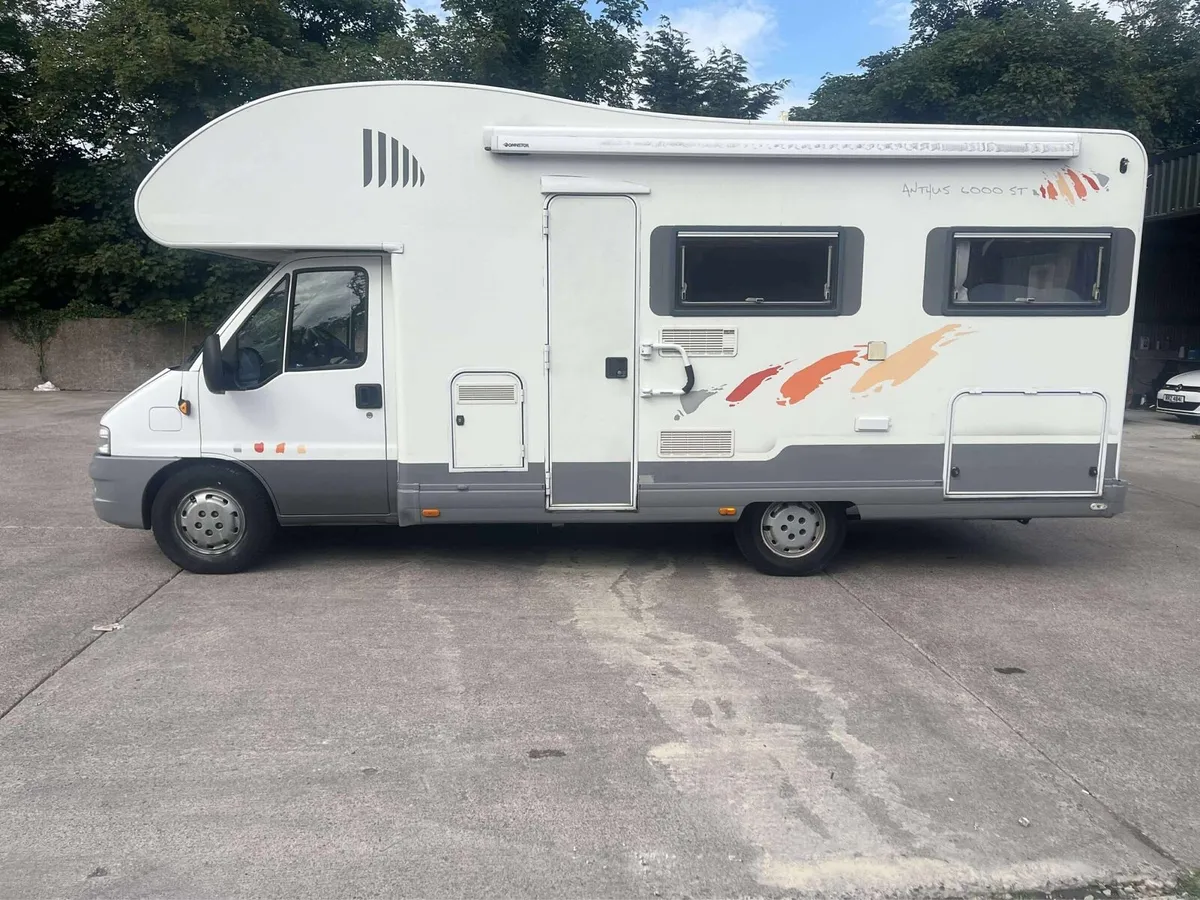 Motorhome - Image 2