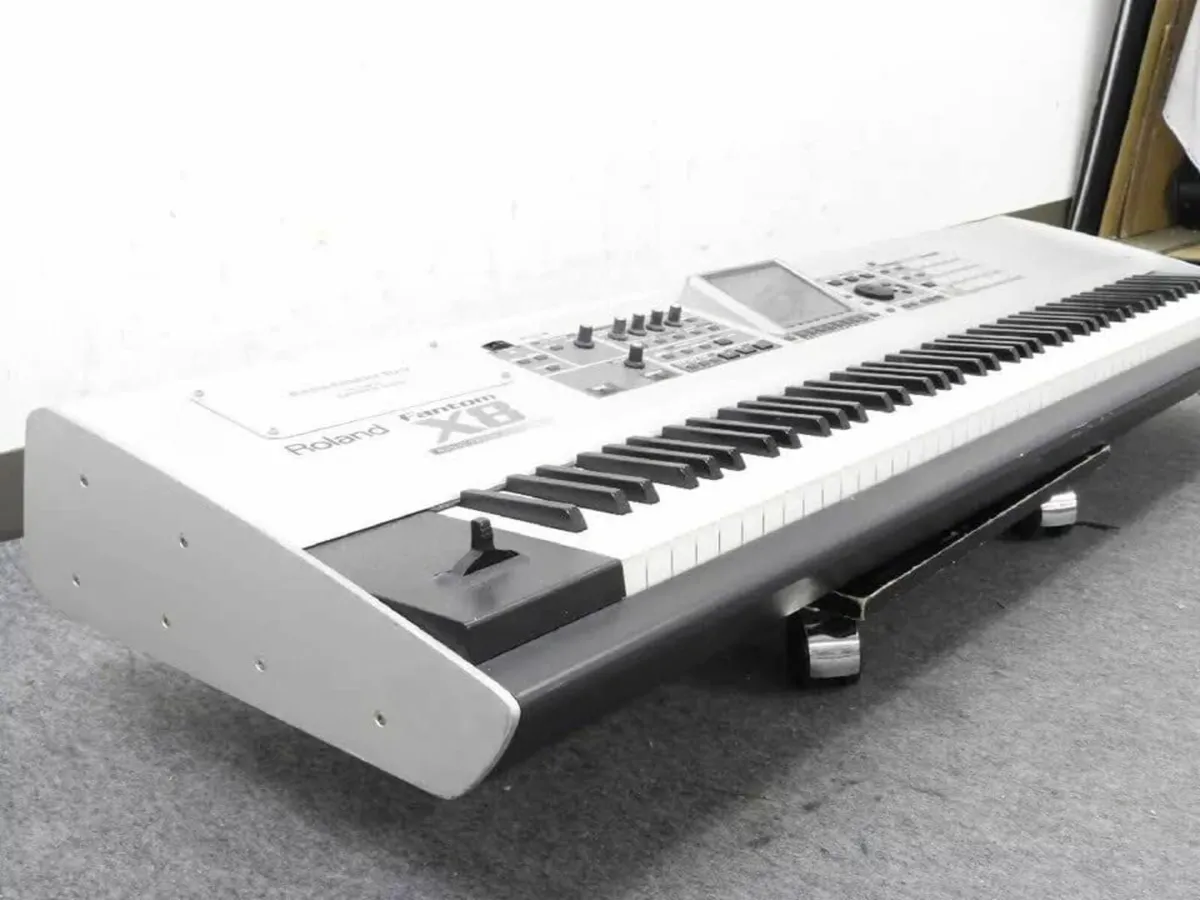 Roland FANTOM X8 Synthesizer, 88 Keys - Image 2