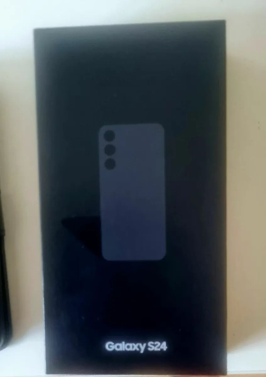 Phone - Image 1