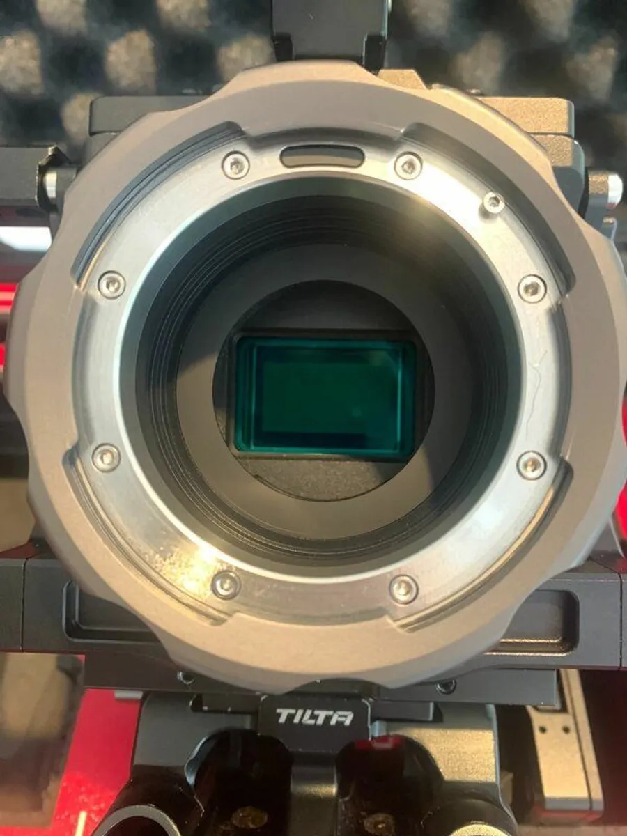 Red Komodo 6K Ready To Shoot Kit - Image 4
