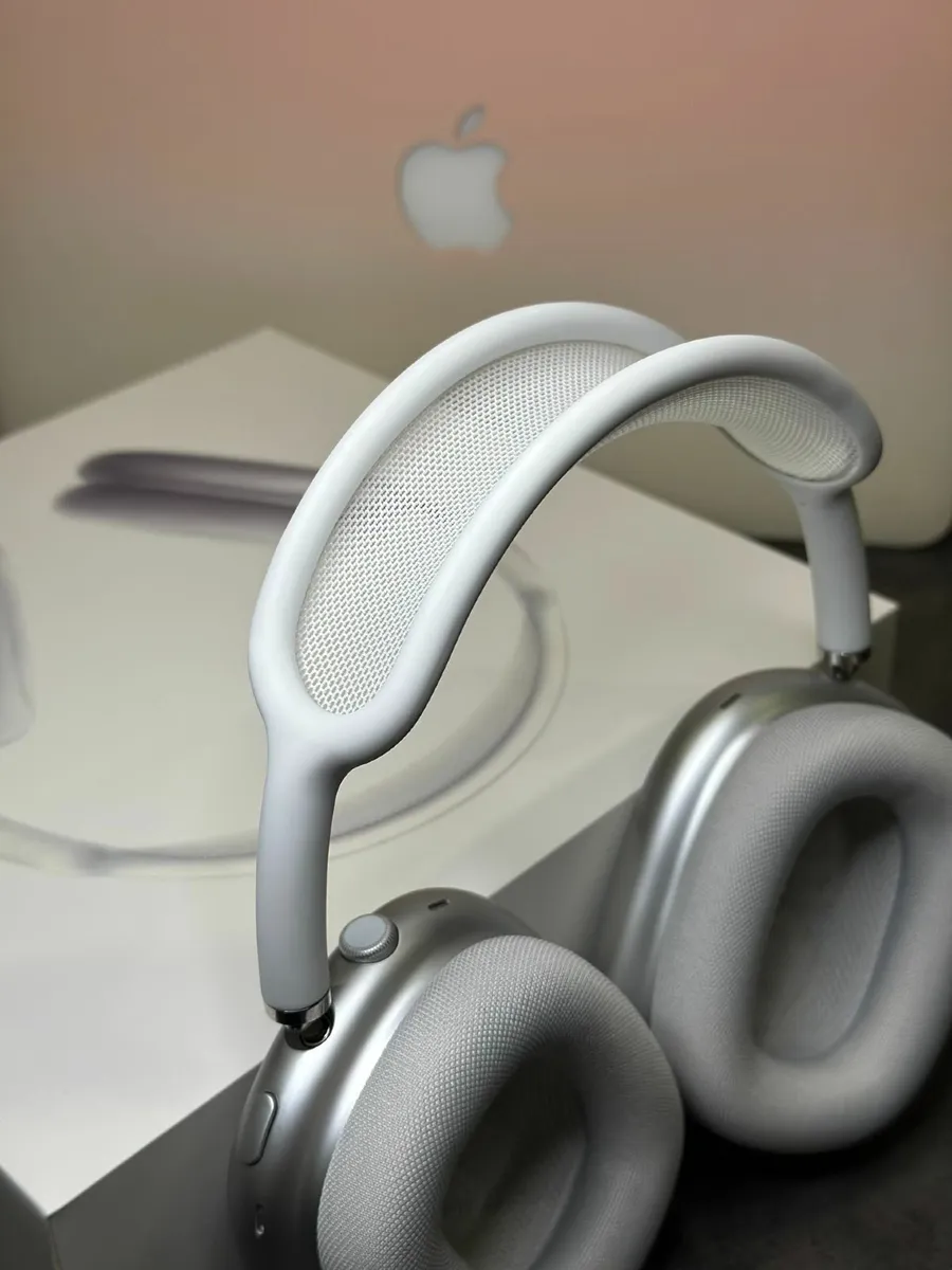 AirPods Max - Image 4
