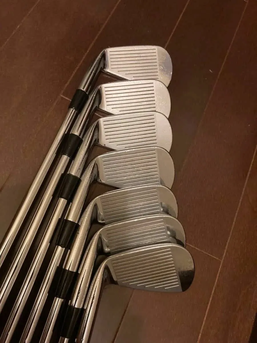 Mizuno MP69 4-P Golf Club Set - Image 1