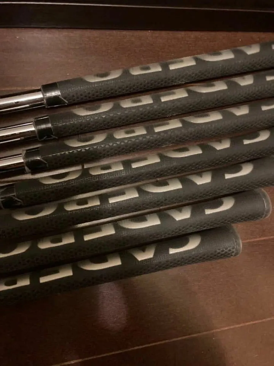 Mizuno MP69 4-P Golf Club Set - Image 3