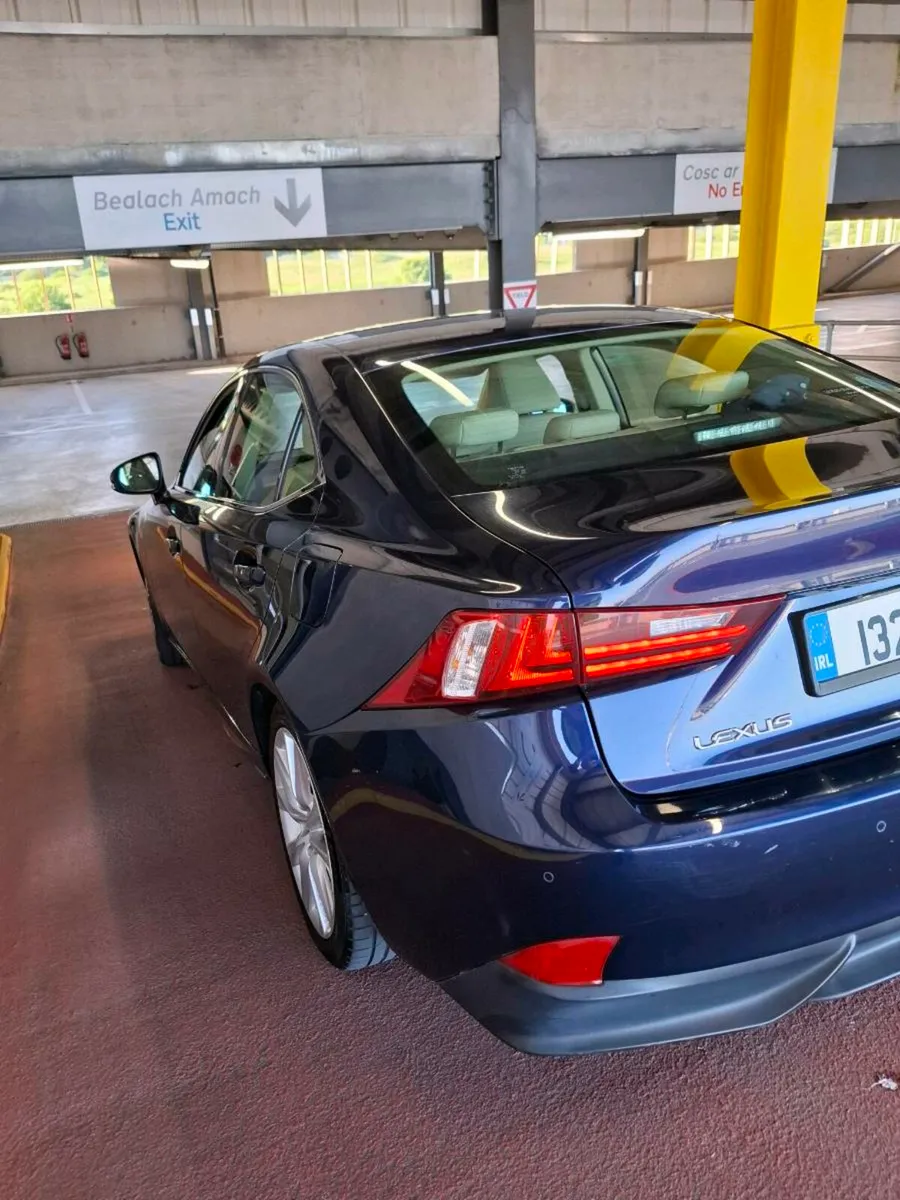 2013 LEXUS IS 300H HYBRD FUll MAIN DEALER HISTORY - Image 3