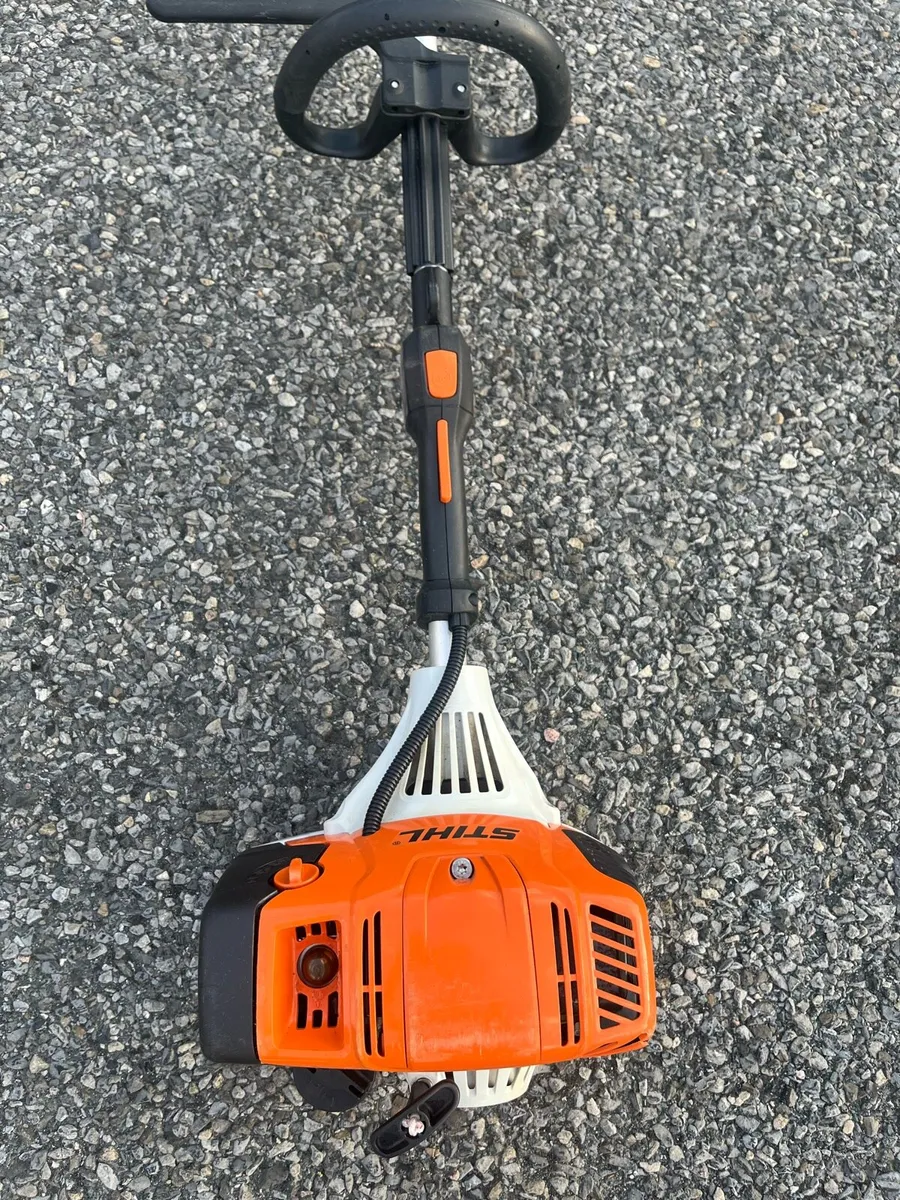 Stihl FS111R Strimmer - Image 2