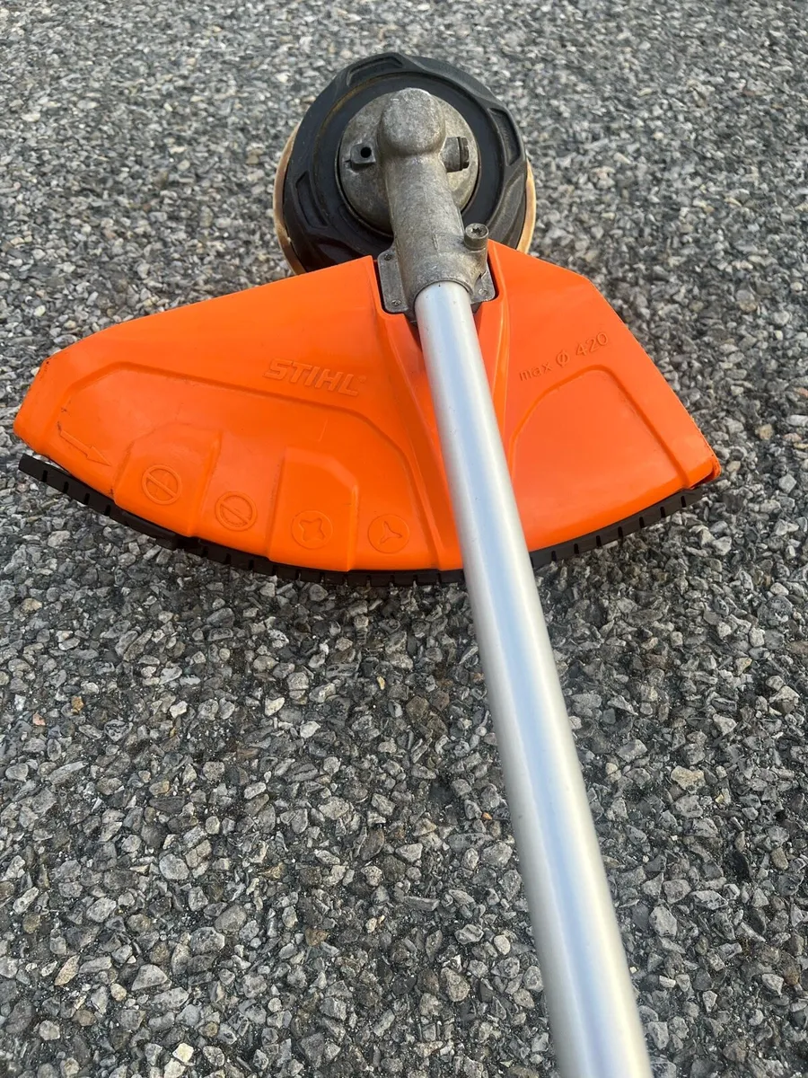 Stihl FS111R Strimmer - Image 4