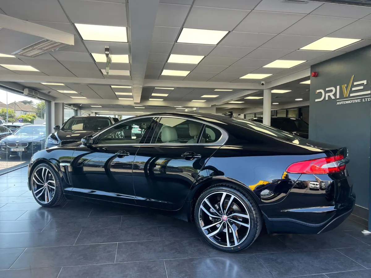 Jaguar XF 2015***New Nct***1 Year Warranty *** - Image 2