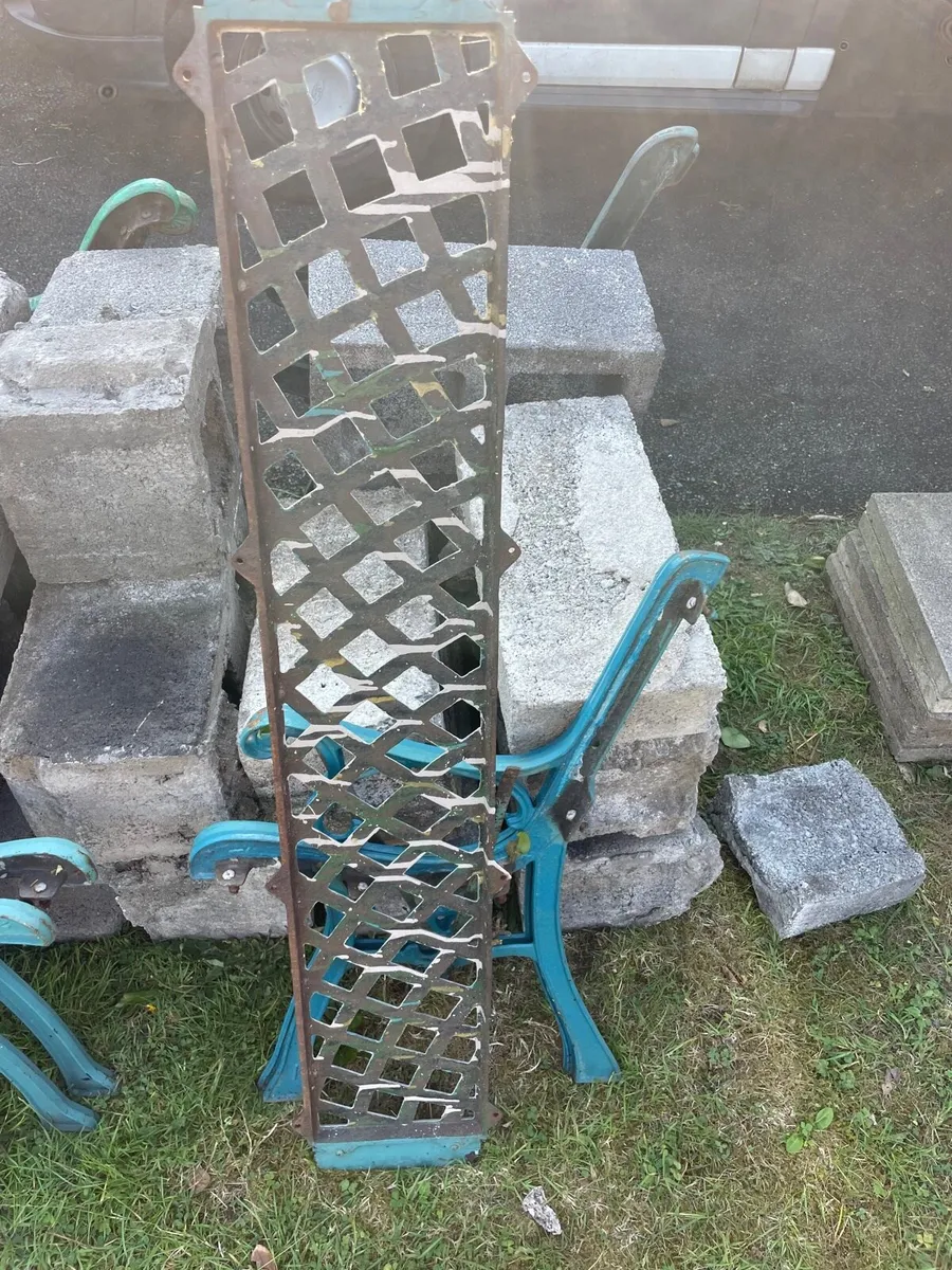 Cast iron garden bench ends €100 each - Image 2