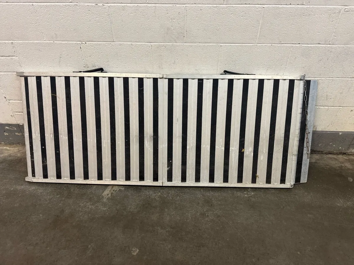 Loading folding ramp Heavy Duty - Image 1