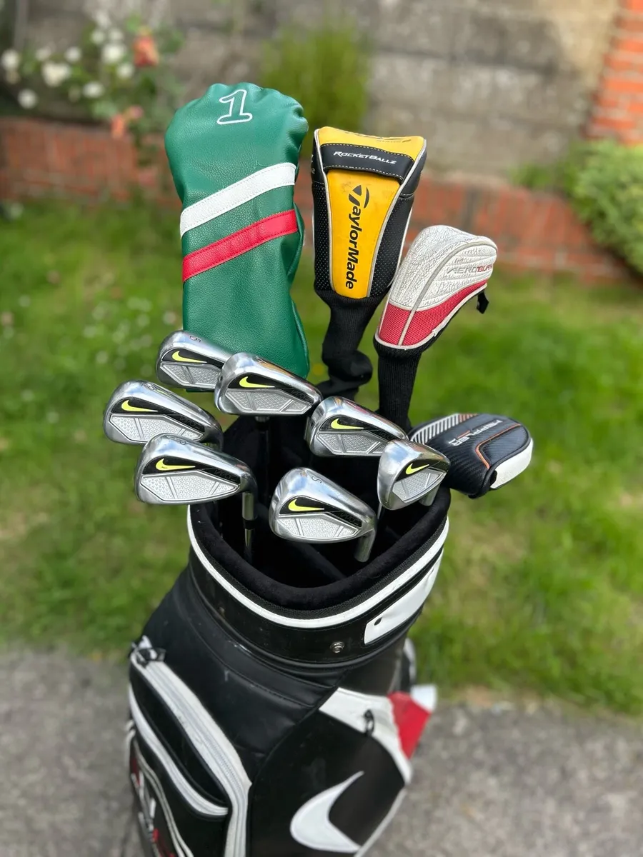 Full set of golf clubs - Image 1