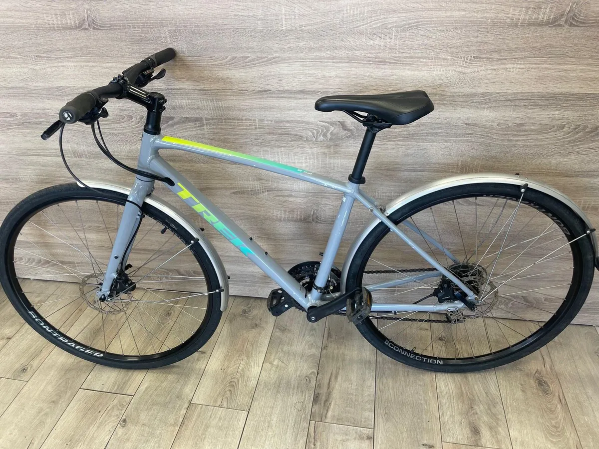 Trek fx2 (like new) - Image 4