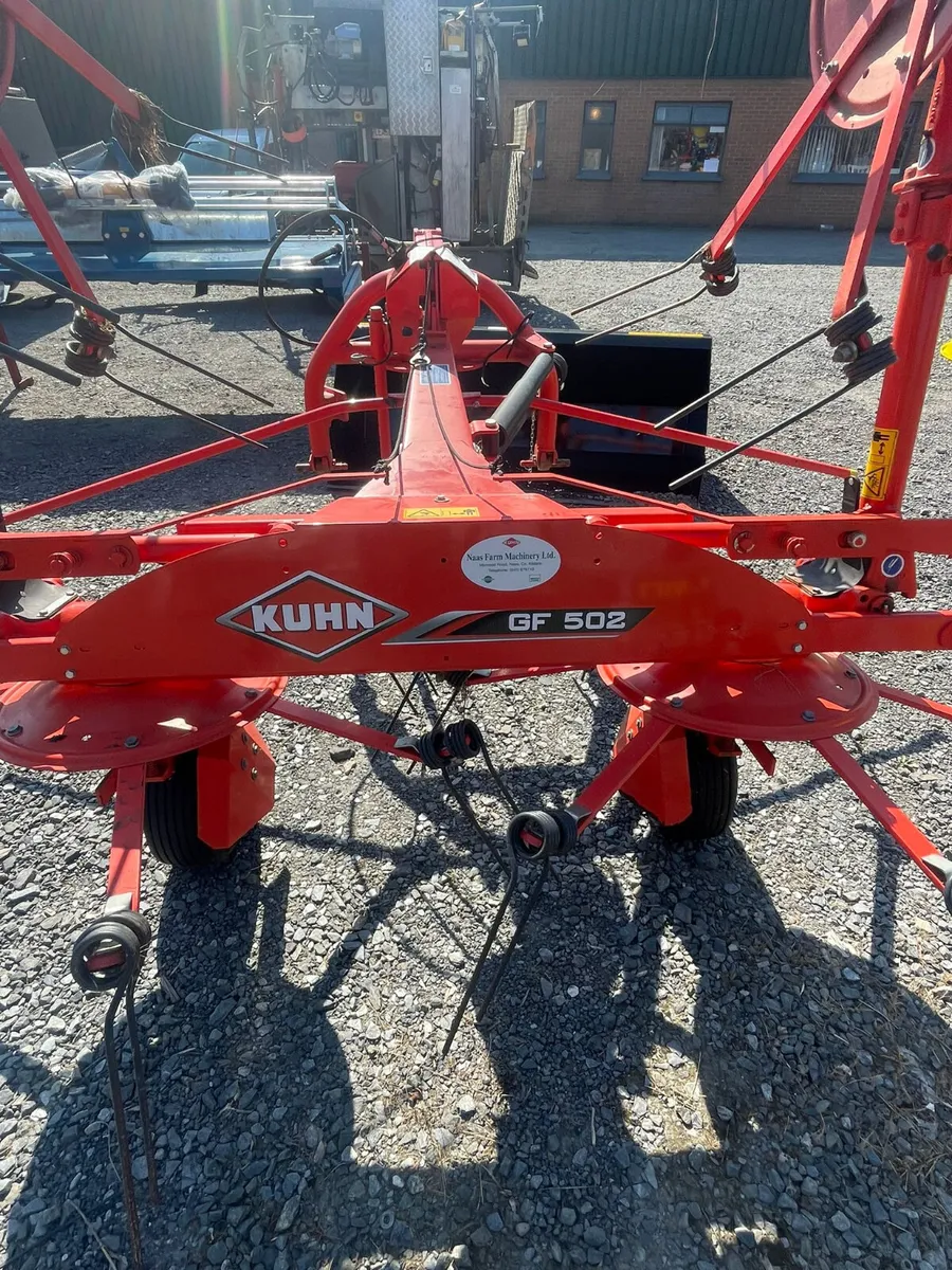 2021 Kuhn 4 rotor Tedder - Image 4