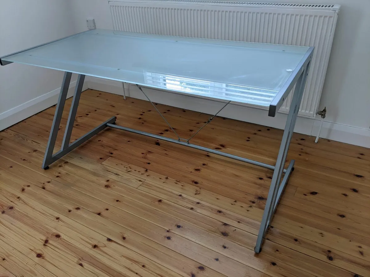 Glass Office desk - Image 1