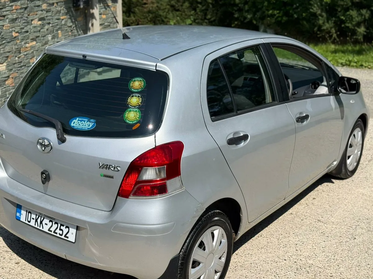 Car - Image 2