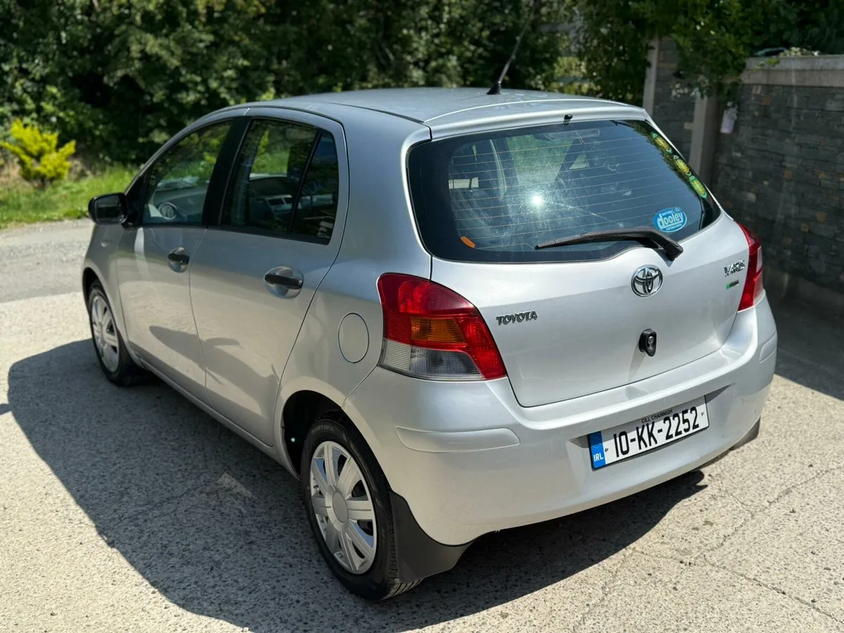 Car - Image 3