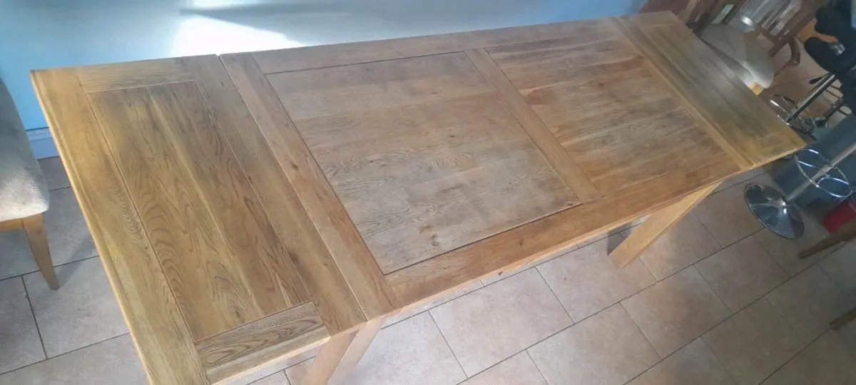 Dining table - Image 3