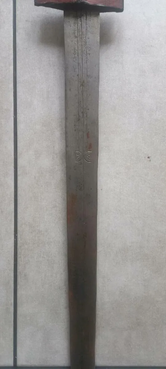 Authenthic Antique African Sword w/leather sheath - Image 3