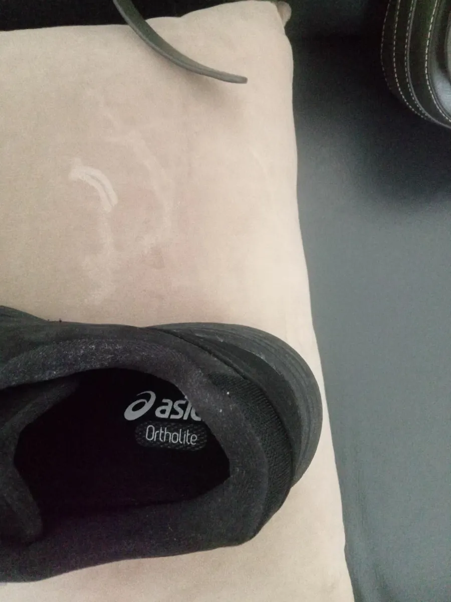 Shoes - Image 2