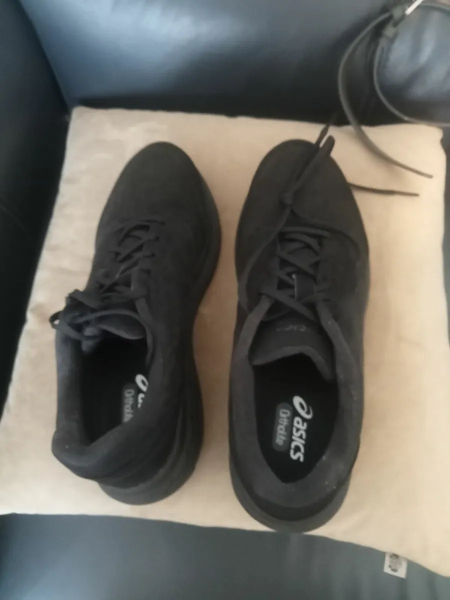 Shoes - Image 3