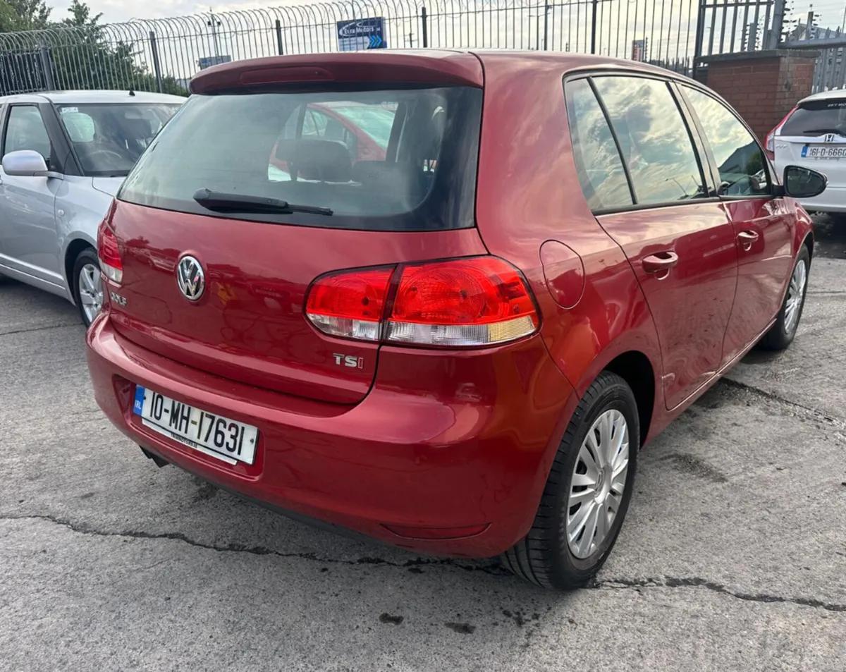 Volkswagen Golf 2010 Automatic / New Nct/ warranty - Image 4