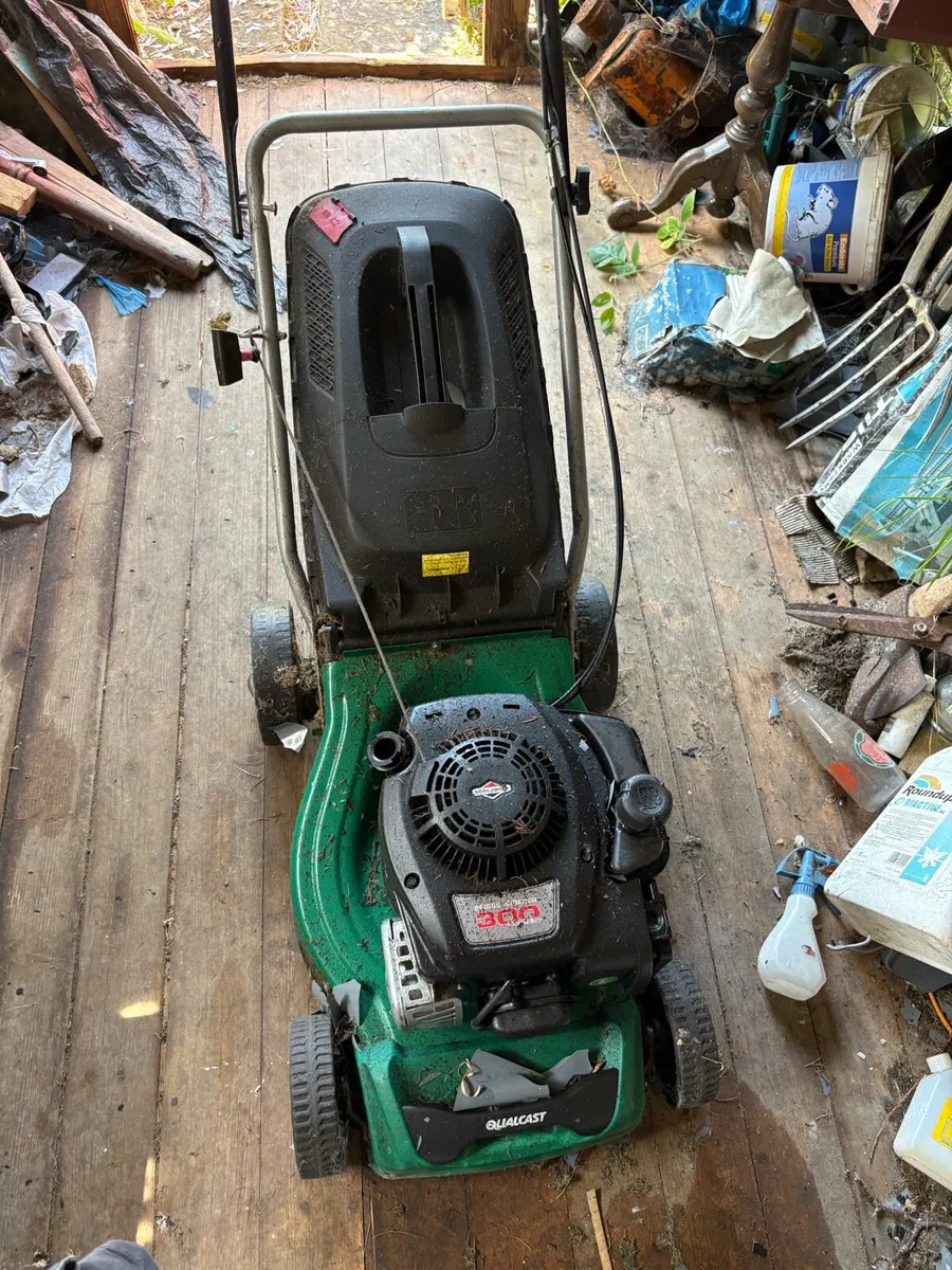 Lawnmower for sale