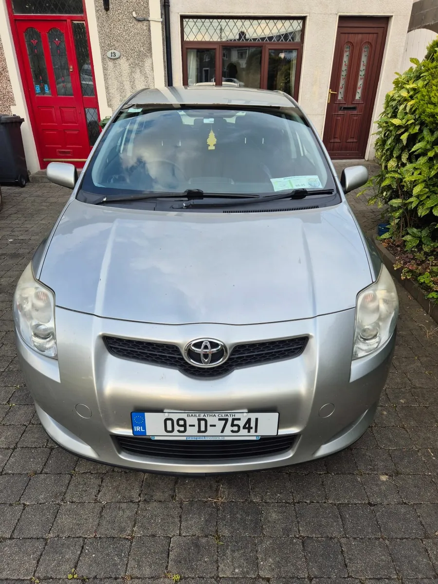 Toyota Auris 2009 - Image 1