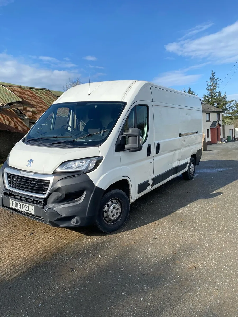 Boxer van - Image 1