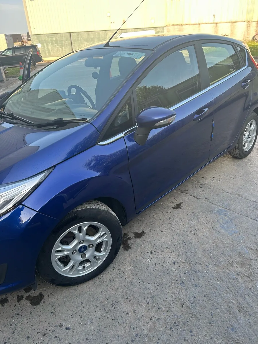Ford fiesta 1.6  TDCI Zetec Econetic - Image 2