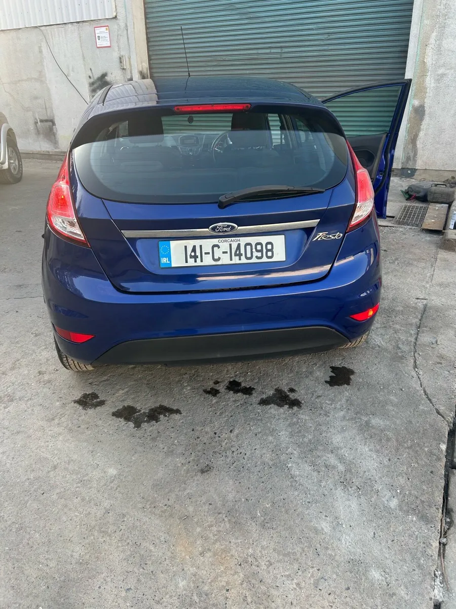 Ford fiesta 1.6  TDCI Zetec Econetic - Image 4