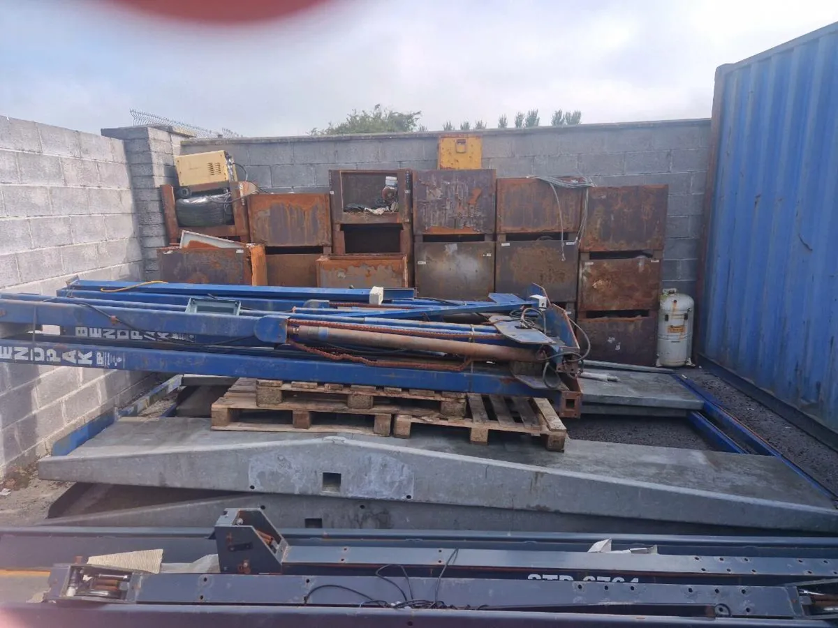 Parking lift - Image 2